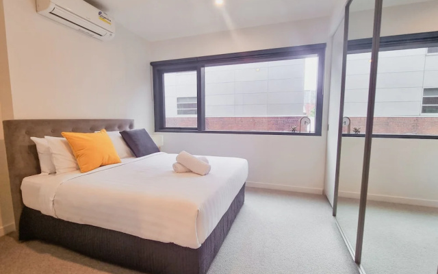 Lumina Suites