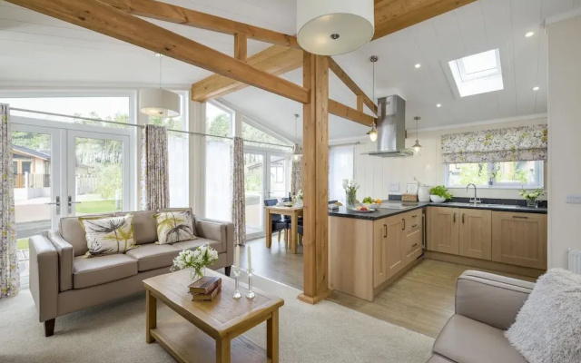 Hideaway Lodge