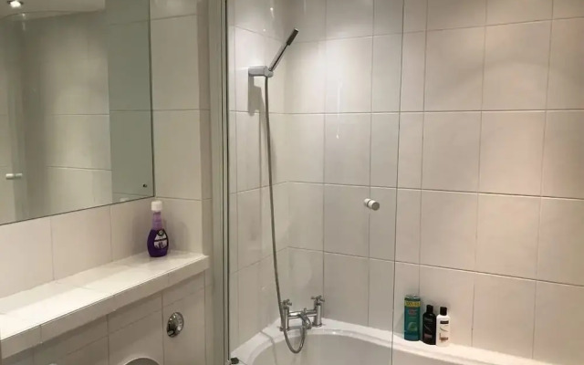 Leamington Spa Serviced Apartments - The Space