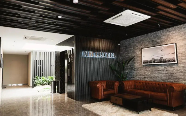Nb Hotel