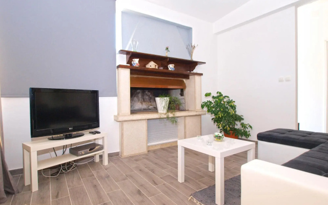 Apartment 1401