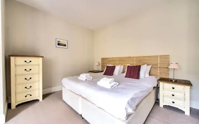 JOIVY Great Location - Lovely Rose St Apt in City Centre
