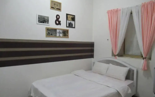 Minh Duc Hotel by Zuzu