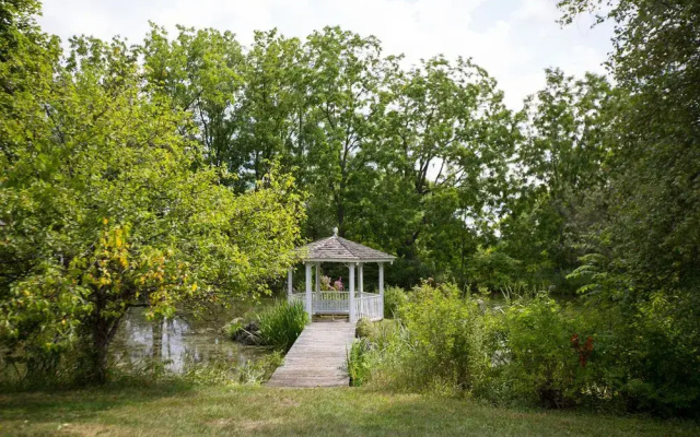 White Spring Manor