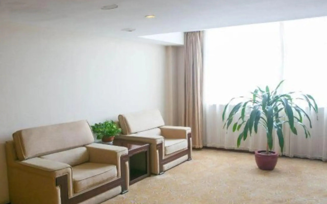 Taitan International Hotel