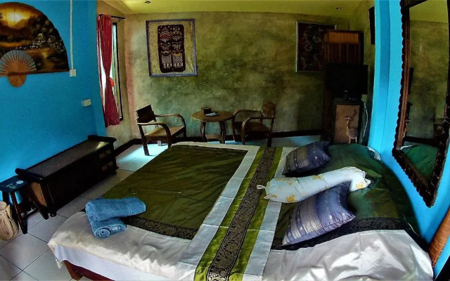 Riverside Homestay