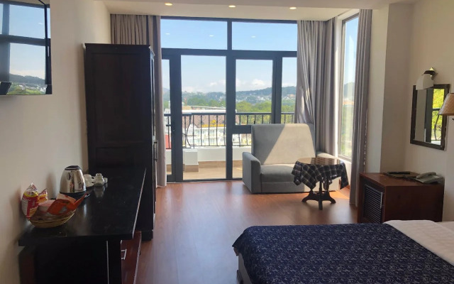 Thi Thao Gardenia Hotel