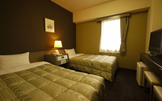 Hotel Route Inn Toyama Ekimae