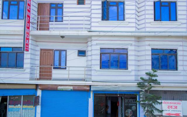 Отель OYO 202 Hotel Kanchenjunga Непал, Катманду - отзывы, цены и фото номеров - забронировать отель OYO 202 Hotel Kanchenjunga онлайн вид на фасад