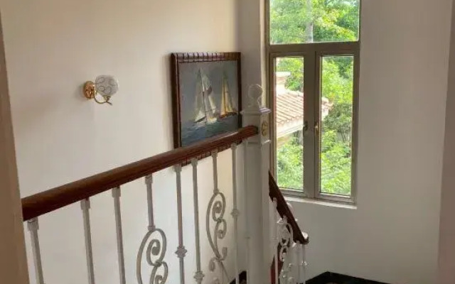 Qingyuan Hengda Gulong huangteng hot spring villa