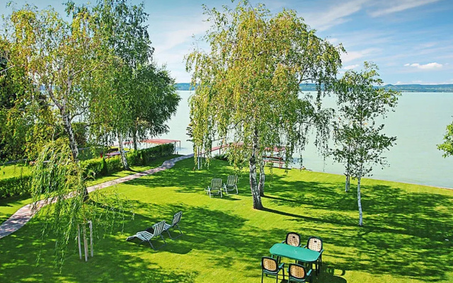 Balaton A2033