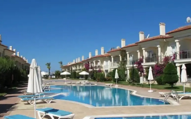 Villa SH15 by JoyLettings