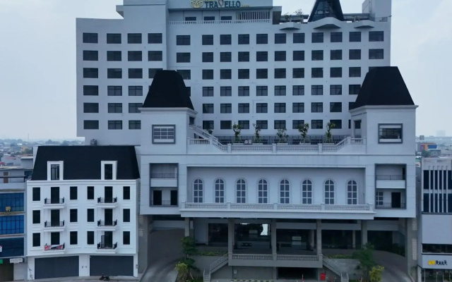 Grand Travello Hotel Bekasi