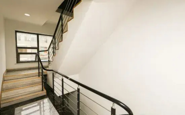 fanghua Hotel