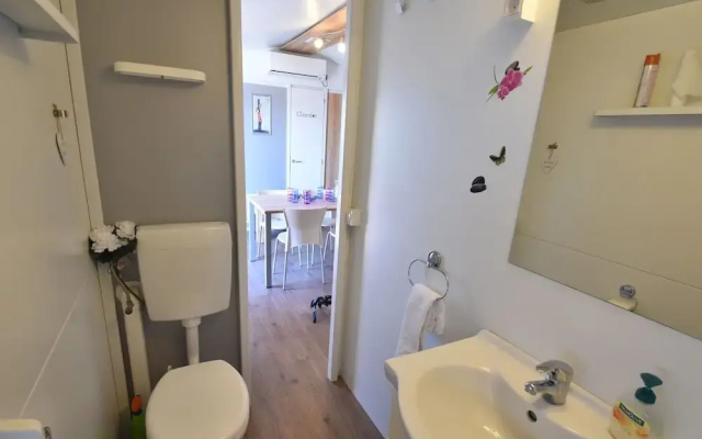 Welcoming Holiday Home in Ugljane With Swimming Pool