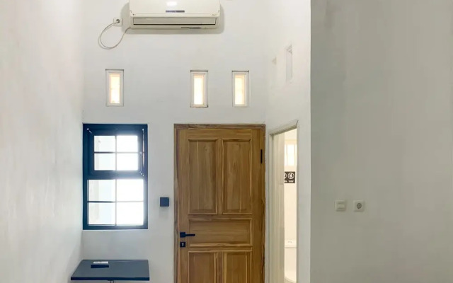 Urbanview Hotel Permata Syariah Garut