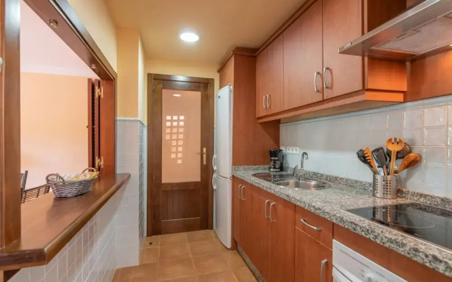 Golfside Stay for 5 Guests