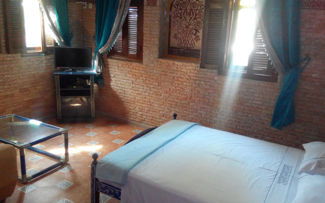 Pasta Plaza Hotel