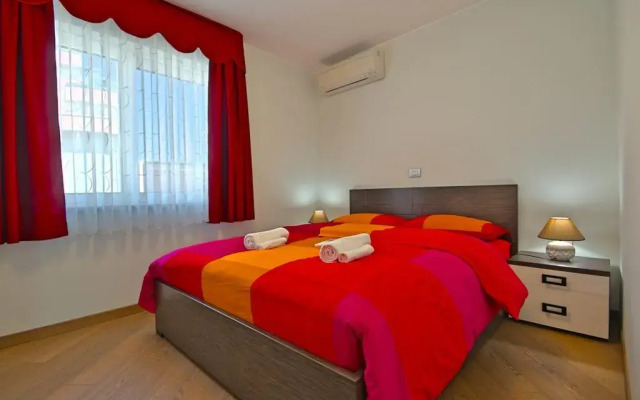 Apartments Riva-Interauto