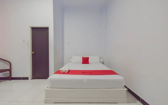 RedDoorz Syariah near Ramayana Mall Tarakan