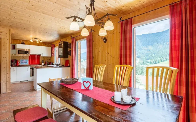Chalet in Dachstein West With Shared Pool