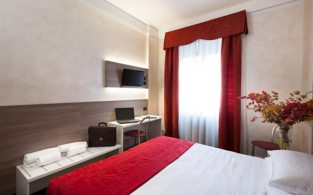 Hotel Gamma