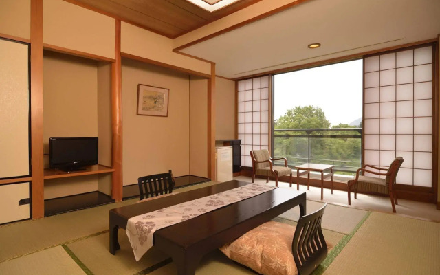 Hakone Mori no Seseragi