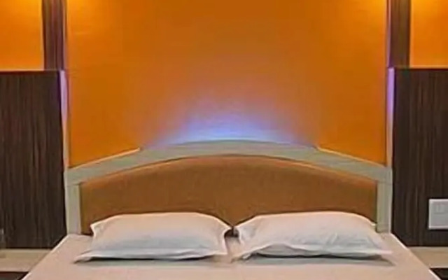 Shanti's Hotel Sonai