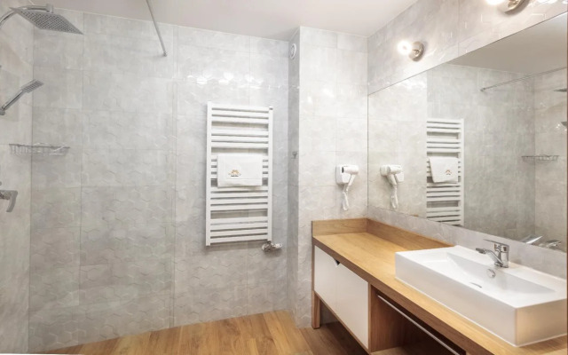 SOLAVO Home&Travel