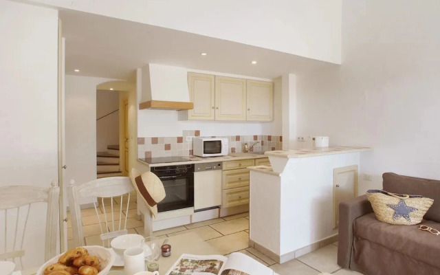 Maisonette in Gordes Near Vaucluse Hills