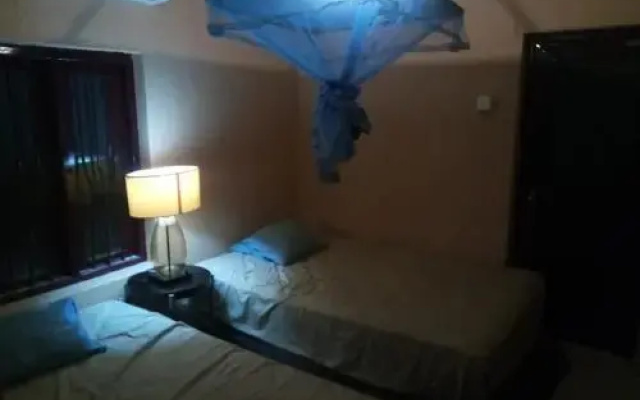 Dinora Holiday Bungalow