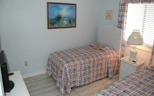 Shipwatch Pointe L-301 - 2 Br Condo