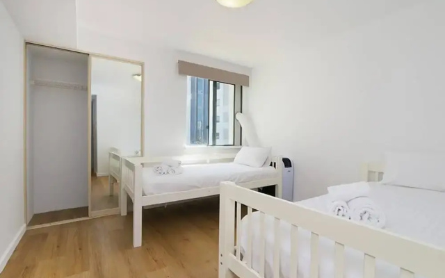 Convenient 3 Bedroom Apartment Close to Casino and CBD