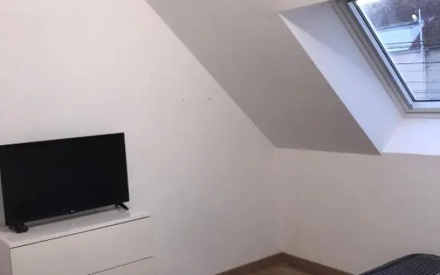 Chambre , 1 lit double et 1 lit simple
