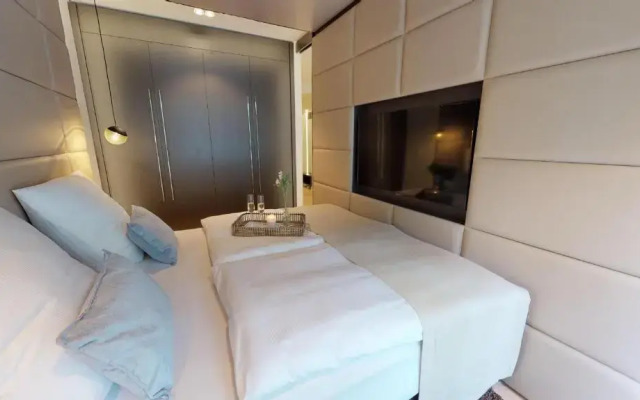 White Pearl Apartment 0.14