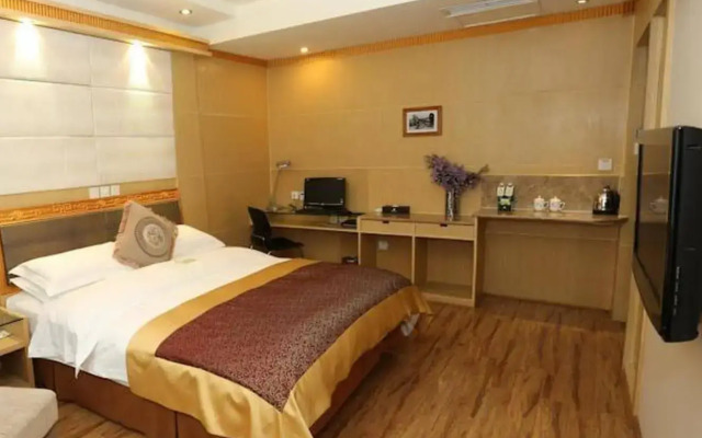 Skylakes Hotel