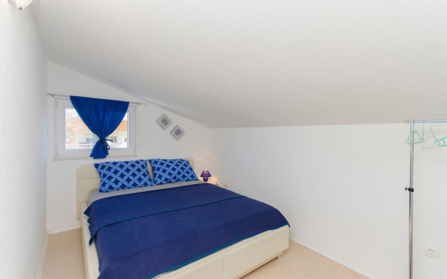 Apartments Snjezana
