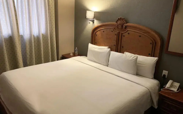 Hotel Canada Central