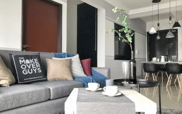 Boulevard Service Apartment KL by Airhost