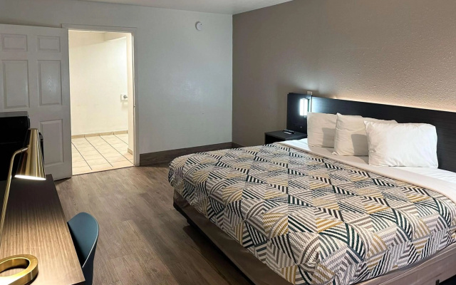 Motel 6 Pooler, GA - Savannah Airport