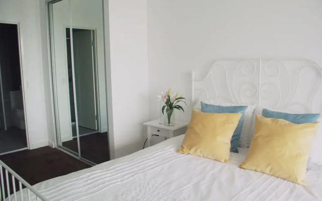 New Oriental Service Apartment