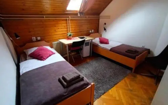 VIXI Nomad Rooms