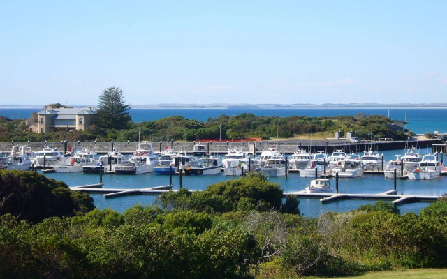 Harbour View Motel