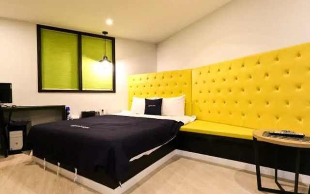 Haru Hotel