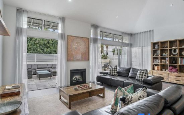 Byron Marvel Penthouse - Walk to beach - Sleeps 10
