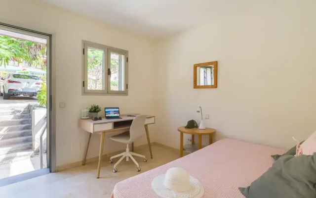Apartment in Pasito Blanco Near Private Beach