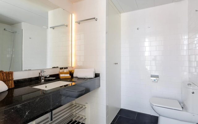 1 BR Rambla Suite & 2 Pools Rooftop Terrace Sea View - HOA 42152