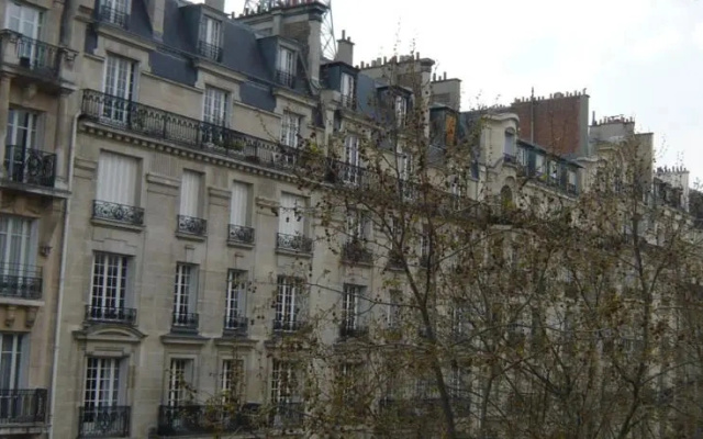 Parisian Home - Champ de Mars