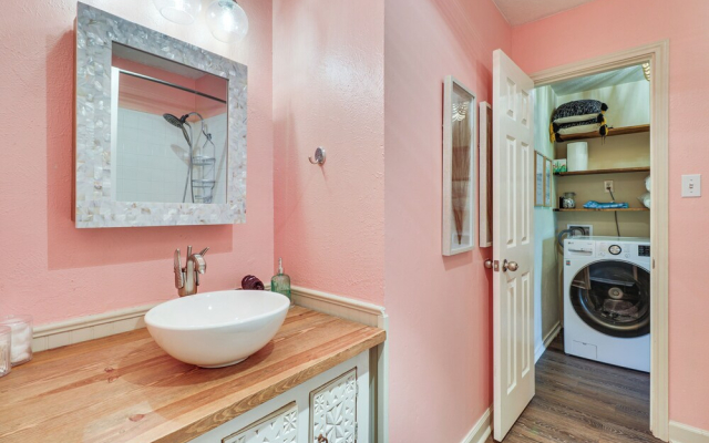 Cowboy Pool & Fenced Yard: Convenient Austin Home