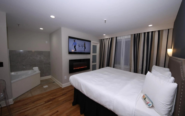 Hyde Park Hotel